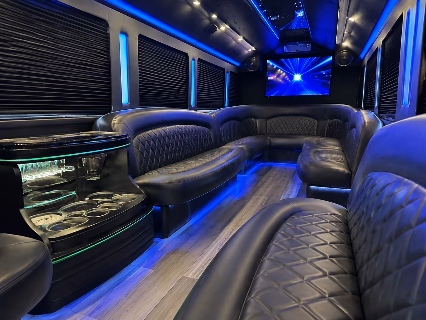 Pittsburgh Birthday, Sweet 16, & Quinceañera Transportation party bus exterior
