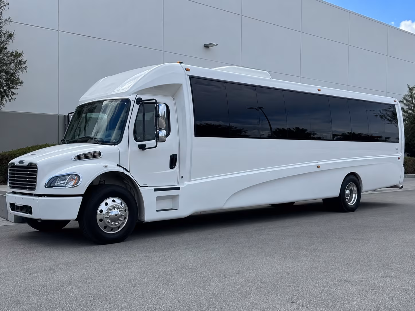 Pittsburgh Private Event Transportation party bus exterior